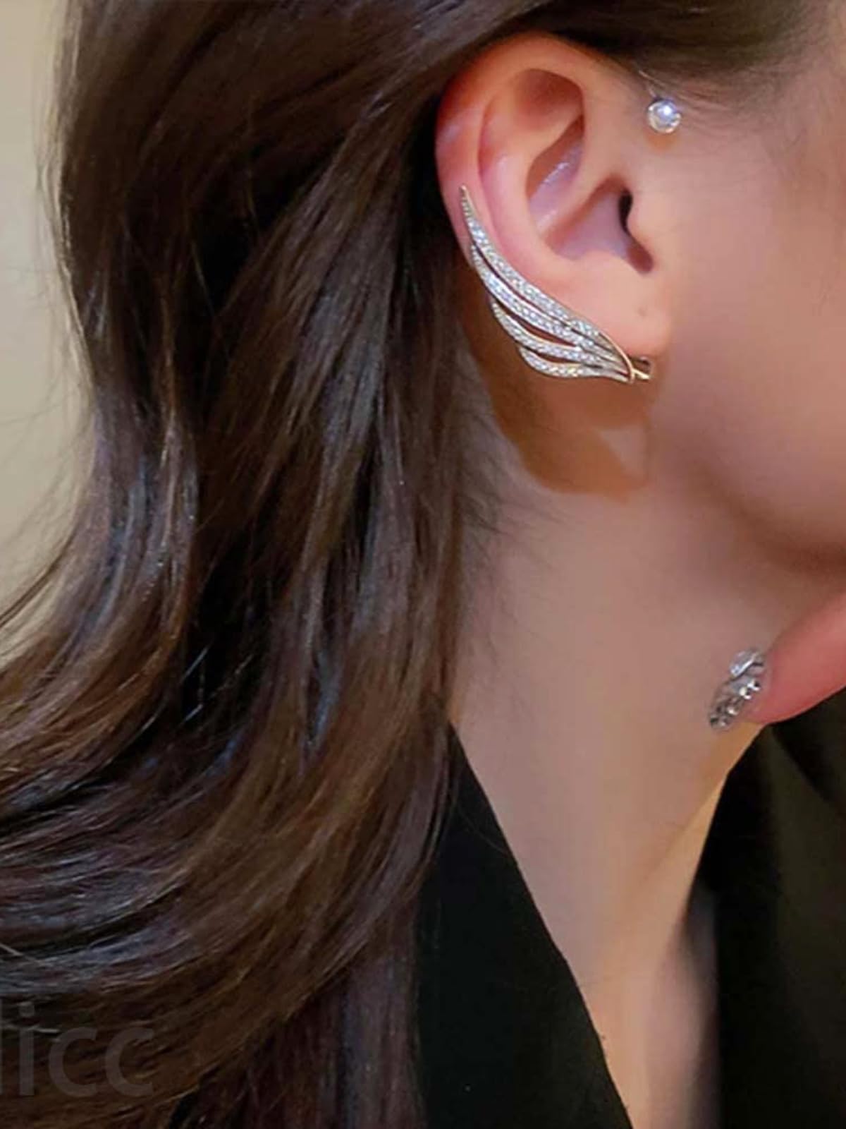 YRlilicc Sparkling Rhinestone Angel Wing Ear Cuffs Non-Piercing Earrings Glitter Iced Out Crystal Angel Wings Cartilage Climber Ear Wrap Prom Party Festival Ear Jewelry for Women (Wing Style 1)