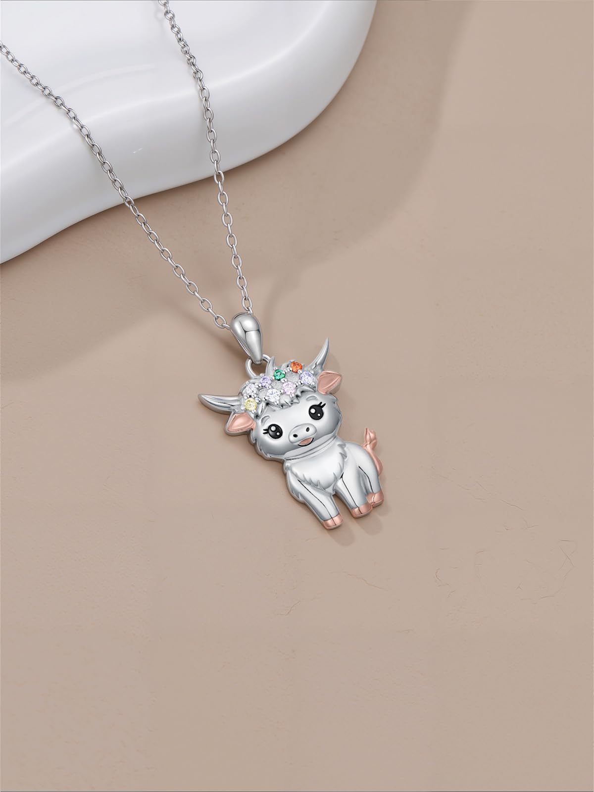 Dorunmo Highland Cow Necklace 925 Sterling Silver Cow Pendant Necklace Anniversary Birthday Cute Highland Cow Jewelry Gifts for Women Daughter Wife Animal Cow Lover