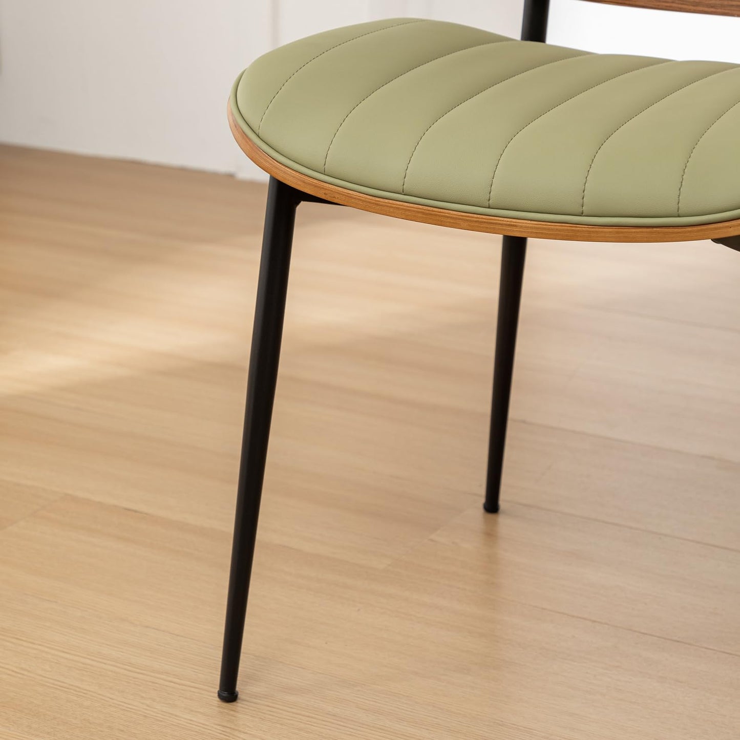 YOUUGIOR Rattan Dining Room Chairs Set of 4,Mid Century Modern Green PU Leather Kitchen Chair,Upholstered Seat Metal Legs Chairs with Adjustable Foot Pads,Walnut Armless Side Chairs
