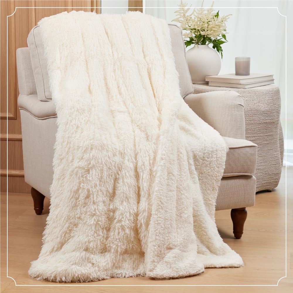 The Connecticut Home Co Throw Blanket Soft Fluffy Room Decor, Cozy Warm Throws for Bed, Couch, Gifts for Women, Bedroom Cute Aesthetic Blankets Shag and Sherpa, 65x50, Dusty Rose