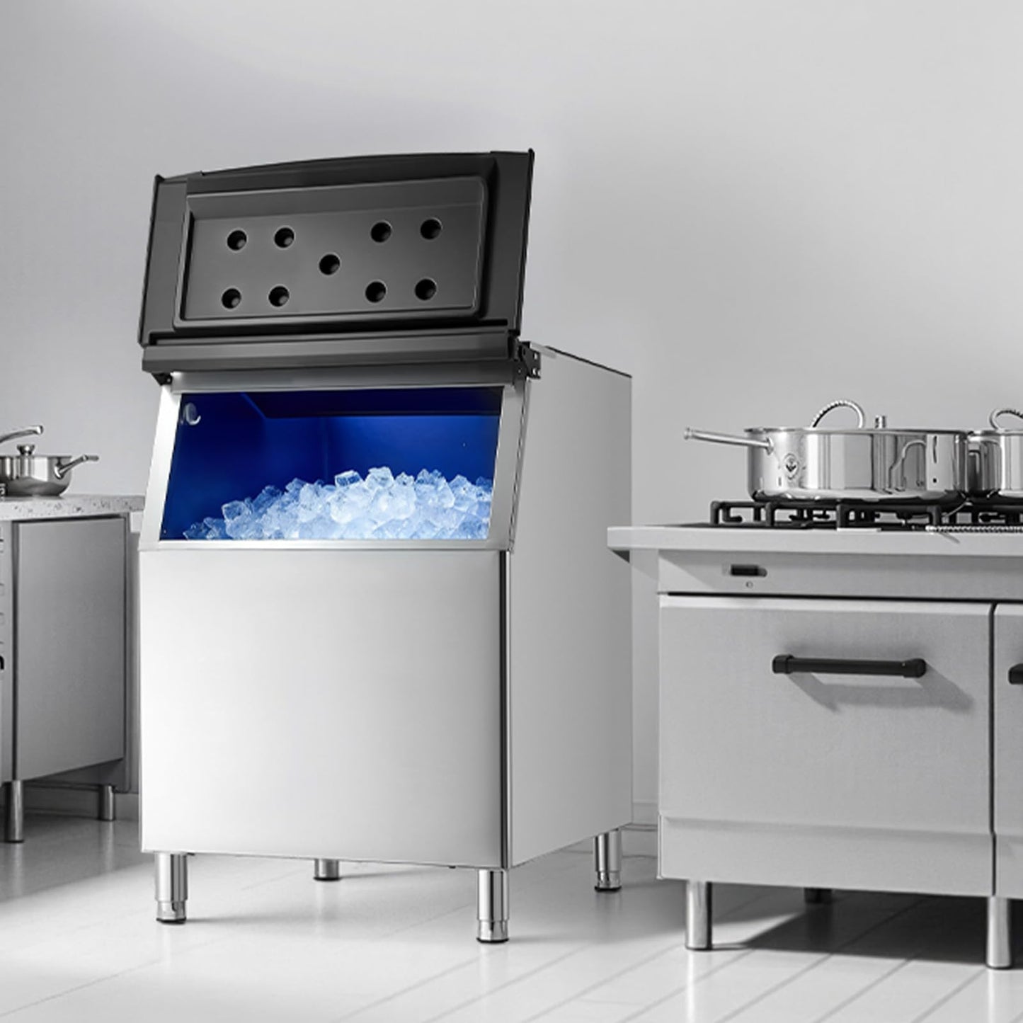VEVOR Commercial Ice Maker Storage Bin, 500 LBS Capacity Ice-Bin, Stainless Steel Commercial Ice Storage Bin with Adjustable Anti-Slip Rubber Feet, Suitable for Restaurant Hotel and Beverage Shops