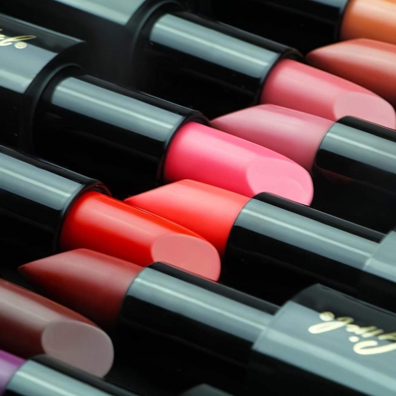 L.A. Girl Lip Attraction Lipstick, Nudie GLC581