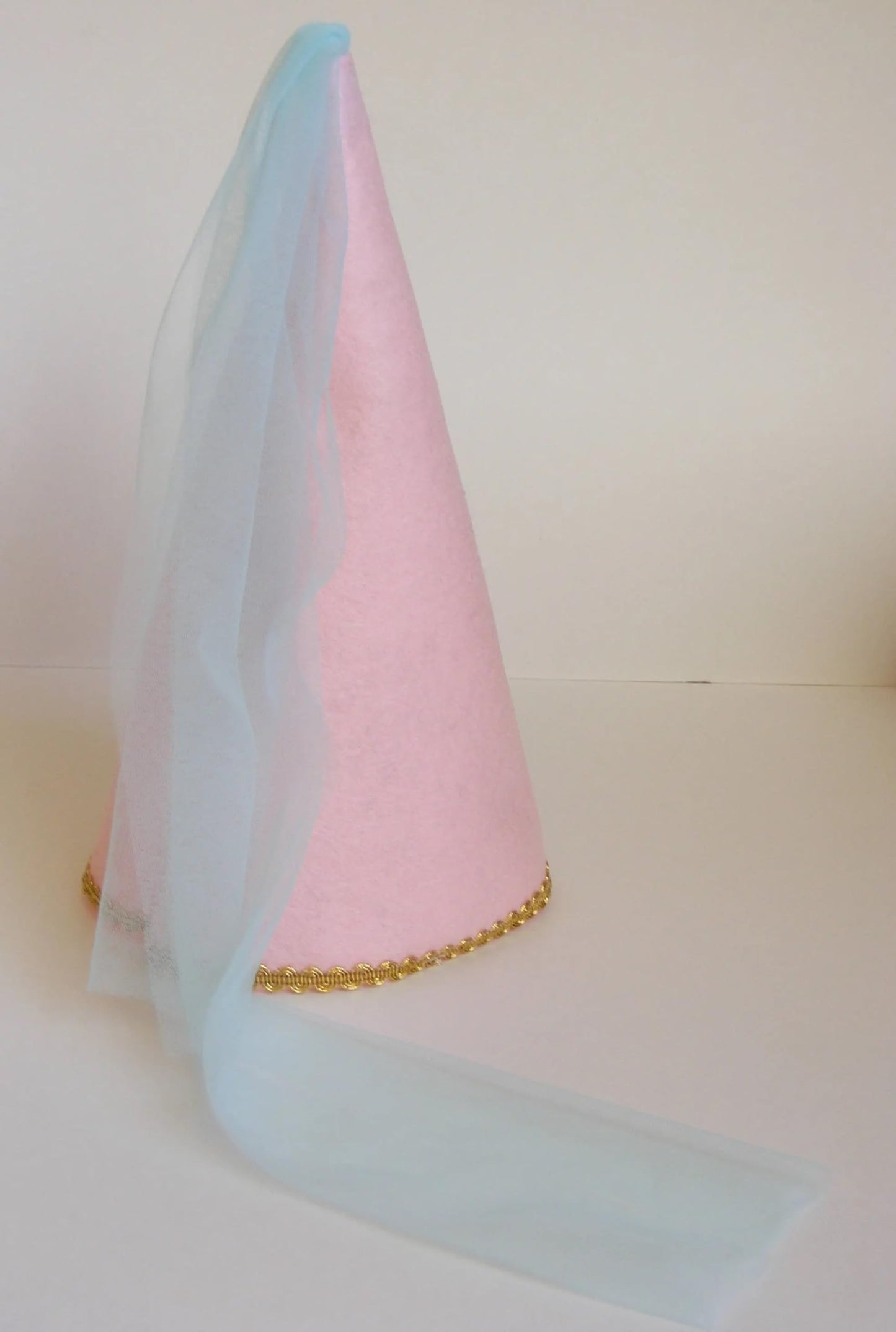 Felt Girls Princess Cone Hat Renaissance Veil Hat Medieval Tulle Hat Dress-up Play Birthday Party Halloween