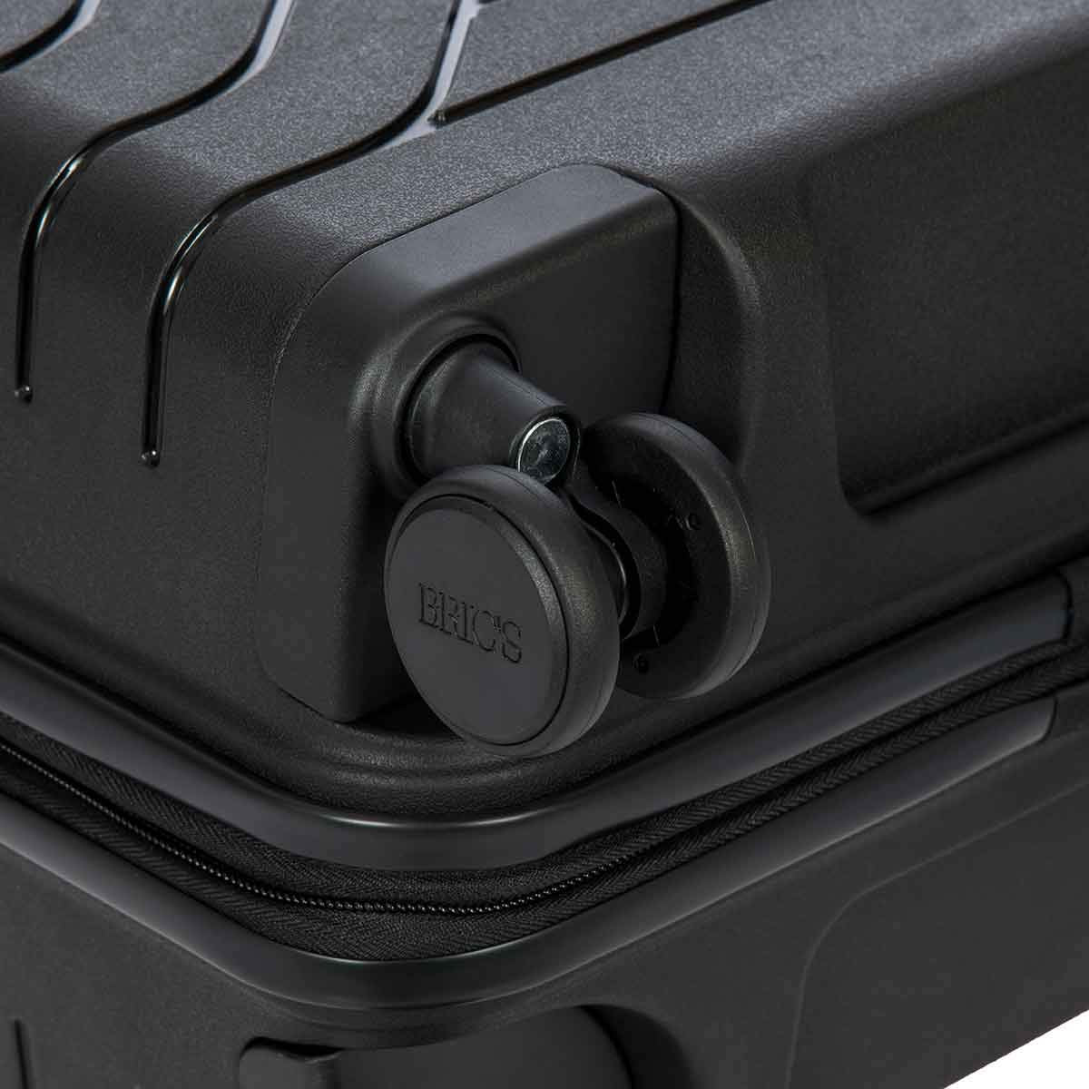Bric's B|Y Ulisse Carry-On Luggage with Spinner Wheels – Airline Approved Hard Shell Suitcase, TSA Combination Lock & USB Port - Removeable Wash Bag Included - 21 Inch, Black