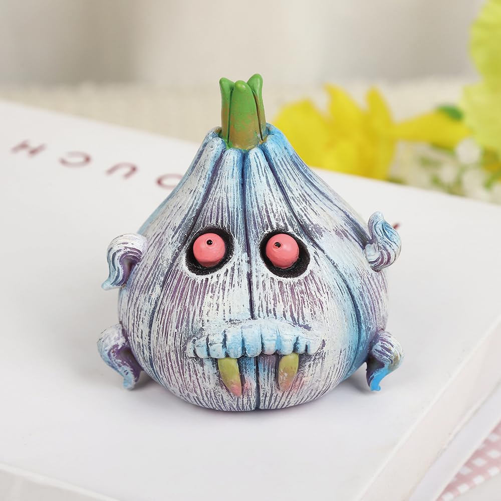 Halloween Blue-Eyed Ghost, Mini Blue Ghost Porch Decoration, Vampire Garlic Home Decoration, Resin Vampire Sculpture, Ghost Night Festival Gift Statue (Witch Hat+Vampire Garlic) (Garlic vampire)