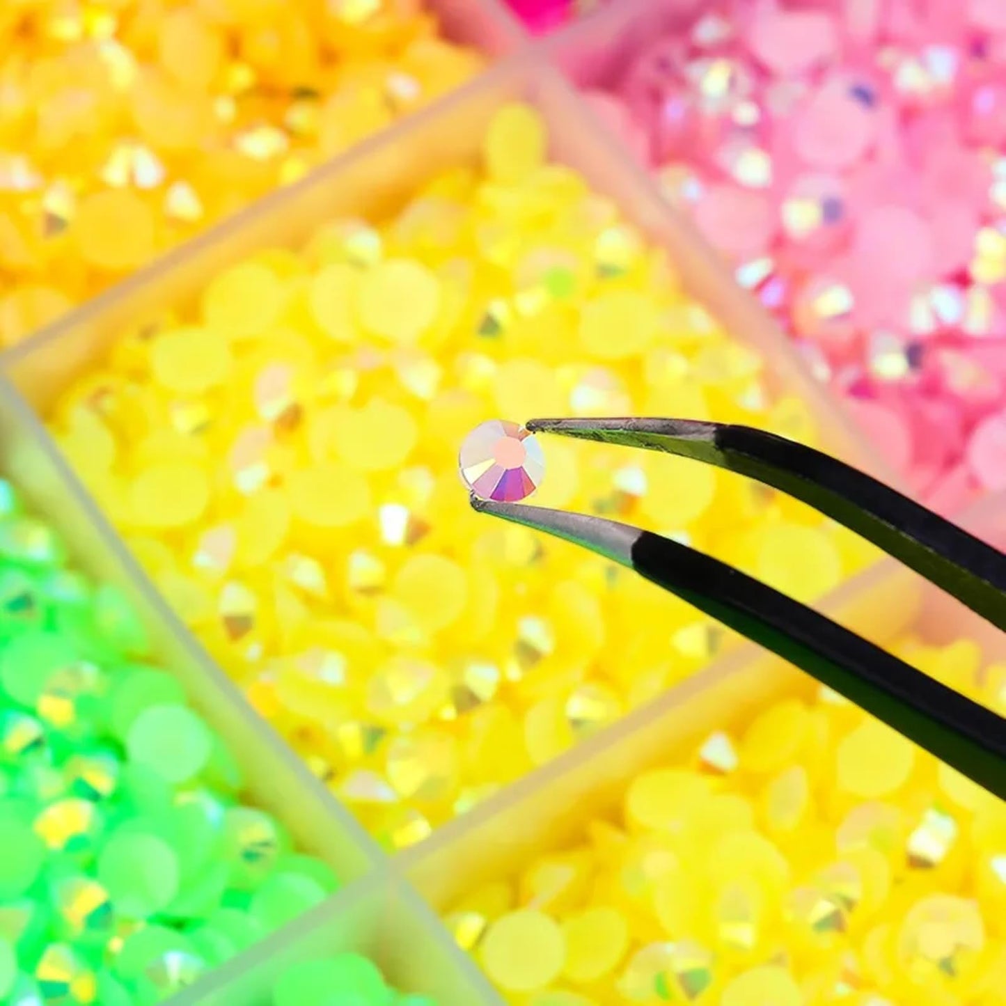 RODAKY Resin Rhinestones Kits 2/3/4/5mm Flatback Jelly Rhinestones Bulk Bedazzling Crystal Gems Beads Stone for Manicure DIY Cra