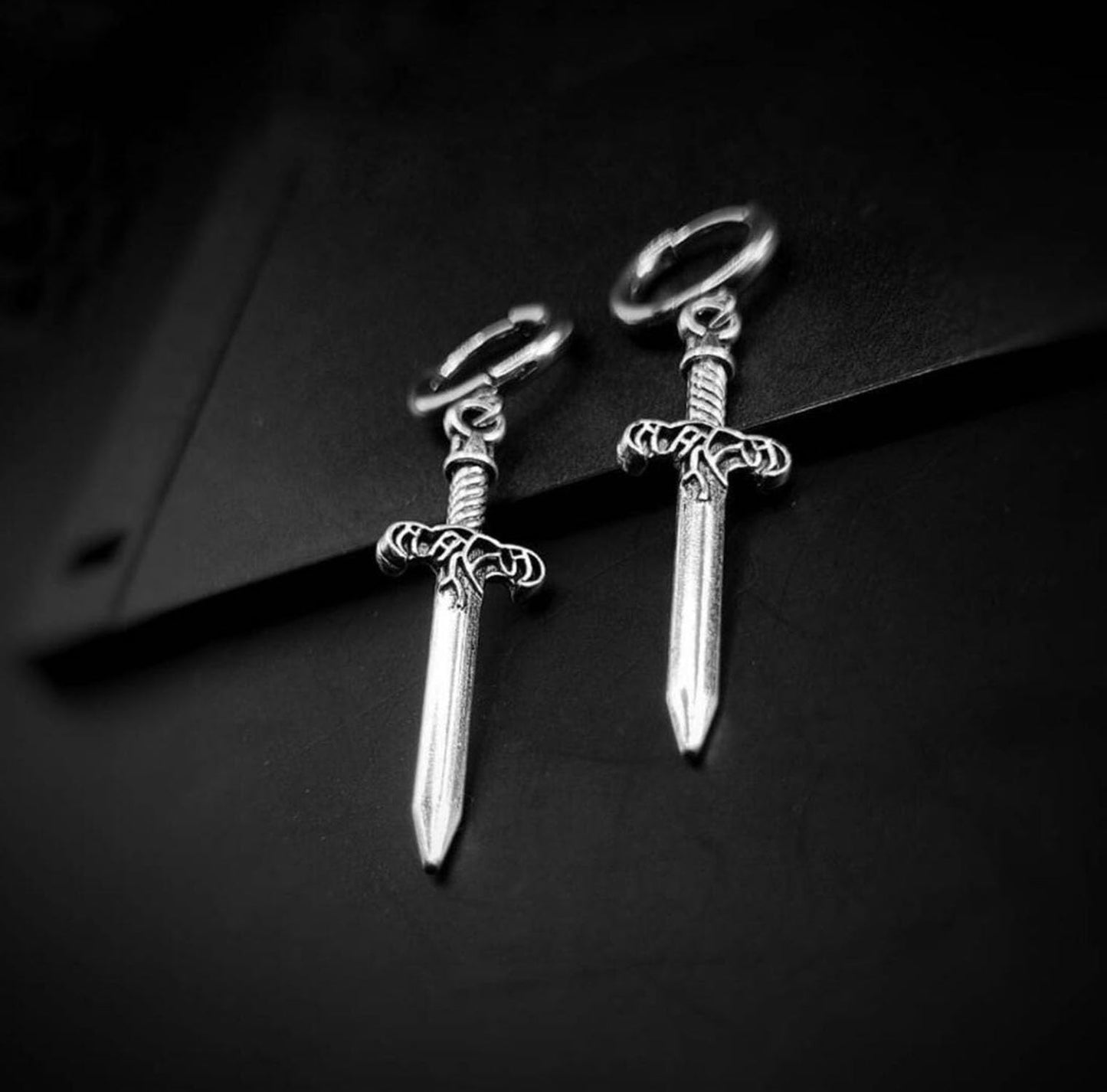 Sword Earrings for Women Men Gothic Dagger Earrings Punk Knife Earrings Silver Huggie Hoop Earrings Sword Dangle Earring Jewelry for Women Men (short)