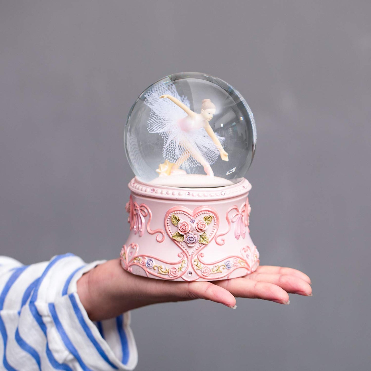 Septwonder Ballerina Snow Globe, Snowglobe for Wife, Daughter, Granny and Granddaugther (Swan Lake)