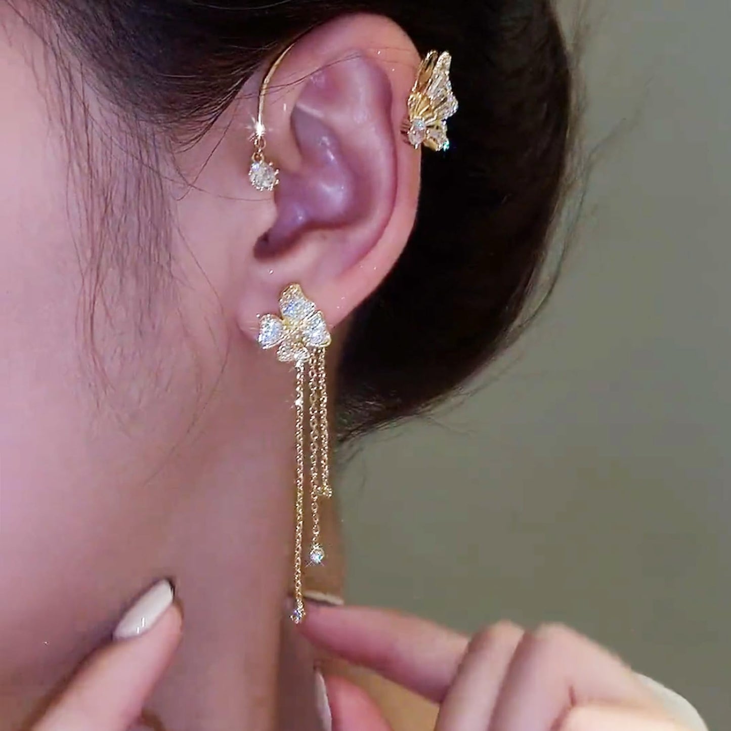 Butterfly Ear Cuffs Earrings Rhinestone Butterfly Flower Ear Wrap No Piercing Tassel Earrings for Women (Gold)