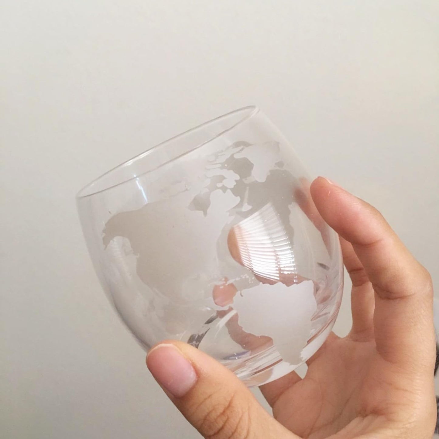 Christmas Anniversary Birthday Gifts for Dad, Whiskey Decanter Set, Globe Decanter Sets for Men, Etched World, Liquor Decanters, Wooden Base for World Map Whiskey Glasses