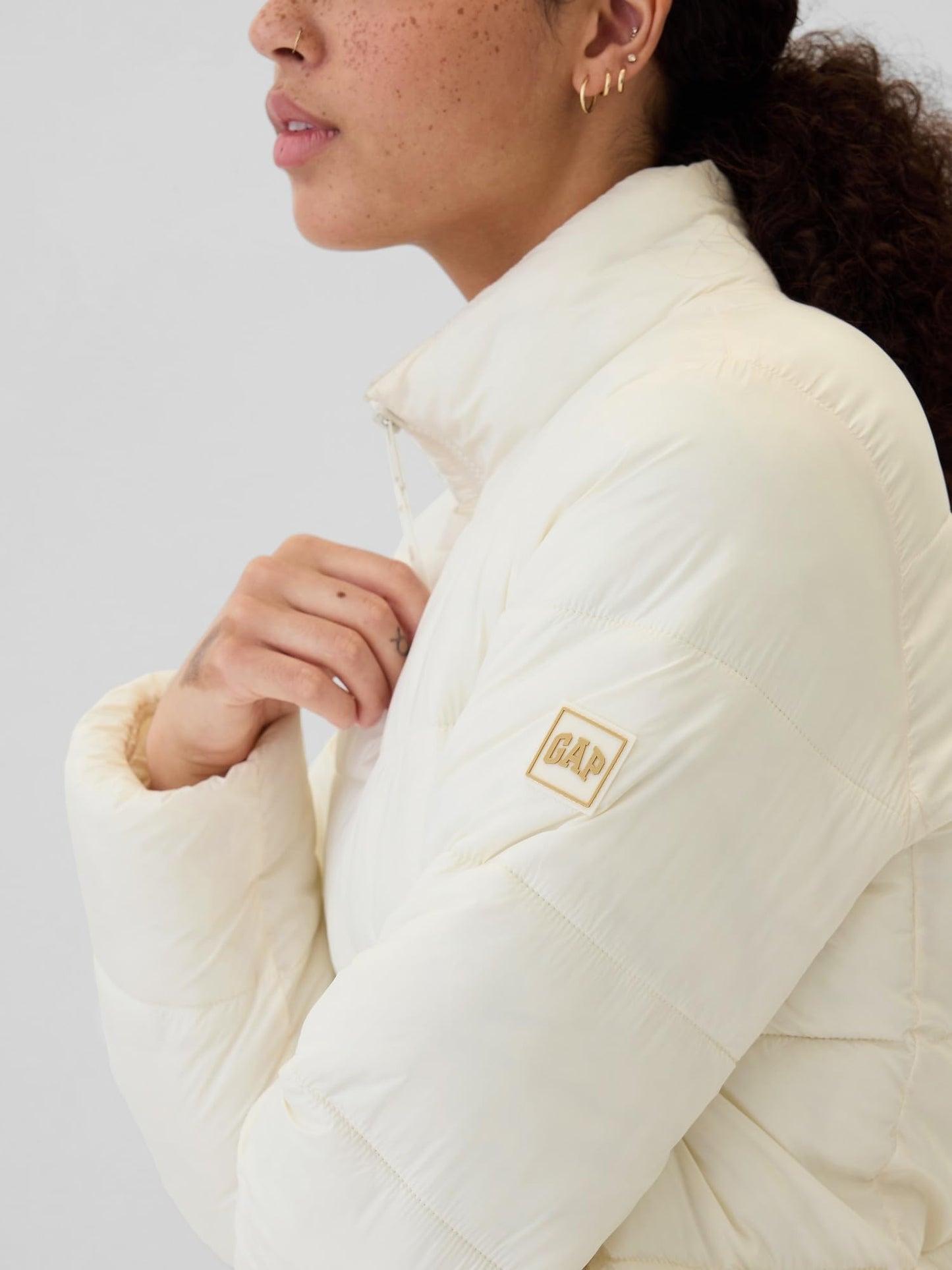 GAP Womens Logo Lightweight Puffer Jacket Birch L