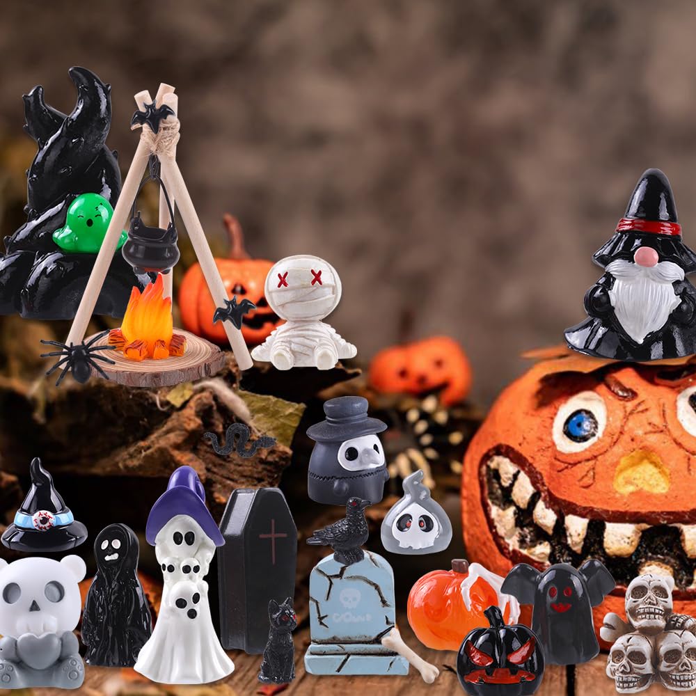 DIYDEC 54pcs Halloween Mini Resin Figures, Tiny Figurines to Hide Toys Little Small Ghost Skull Miniatures Bulk for Halloween Party Favors Bag Fillers Garden Dollhouse Decor