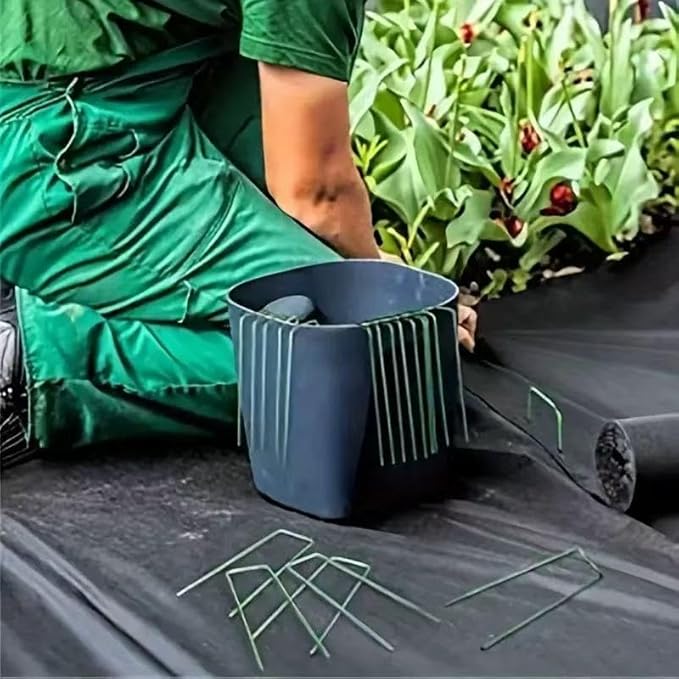 4 inch 25 Pack Green Galvanized Landscape Staples 11 Gauge Garden Stakes Pins Anti-Rust Ground Stakes U-Shaped Tent Stakes are Used for Weed Barrier, Irrigation Tubing, Yard Lawn, Landscape Fabric