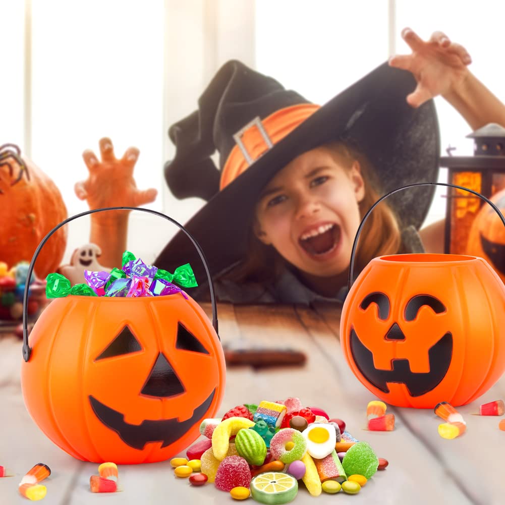 MCPINKY Halloween Pumpkin Buckets, 4PCS Portable Jack-O-Lantern Buckets with 4PCS Candle LED Lights Trick or Treat Goody for Kids Halloween Party Favors Room Decor