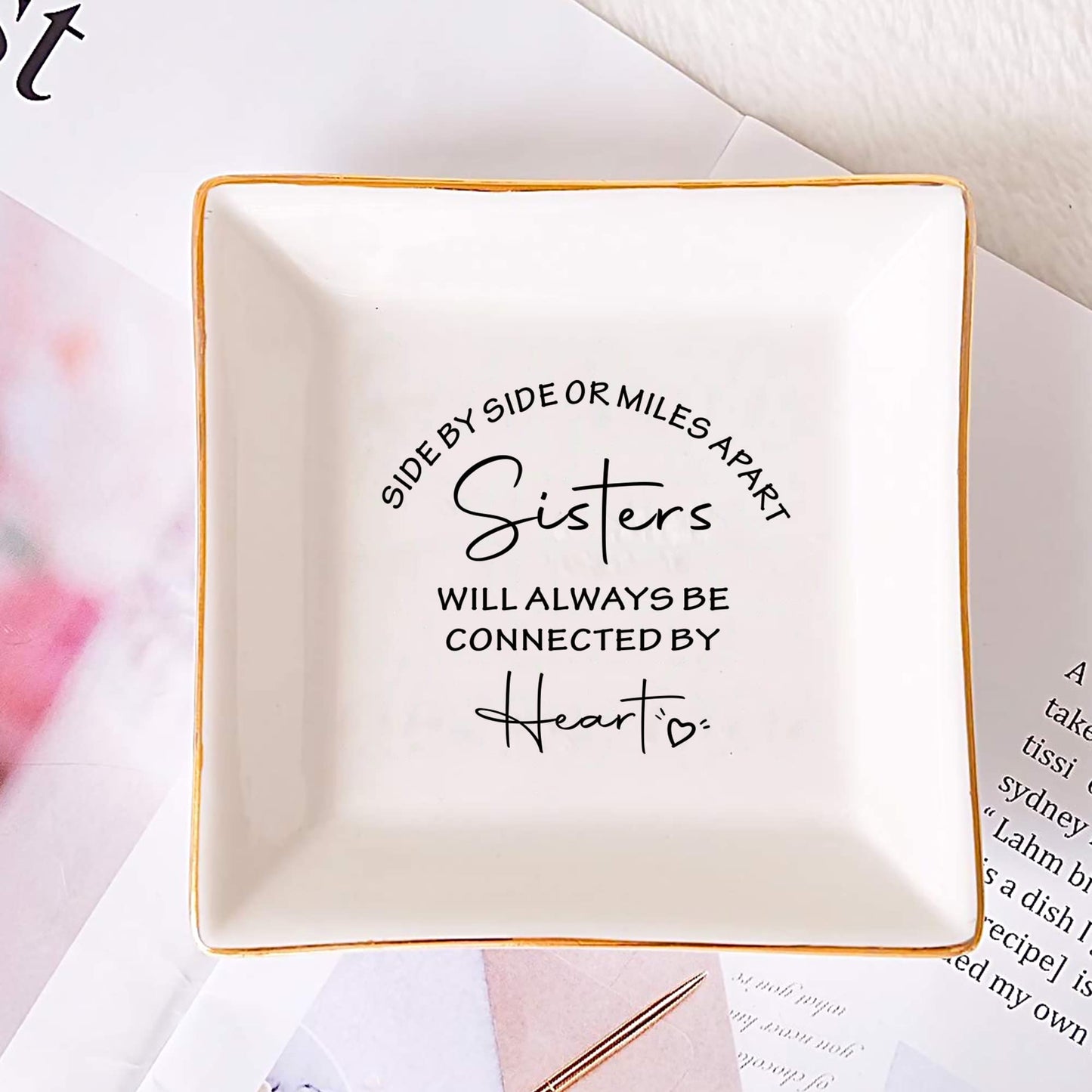 FACEINSE Ceramic Jewelry Trinket Dish for Sister, Long Distance Gifts for Sisters - Side by Side or Miles Apart, Sisters will Always be Connected by Heart - Gifts for Sisters for Birthday, Christmas, Graduation