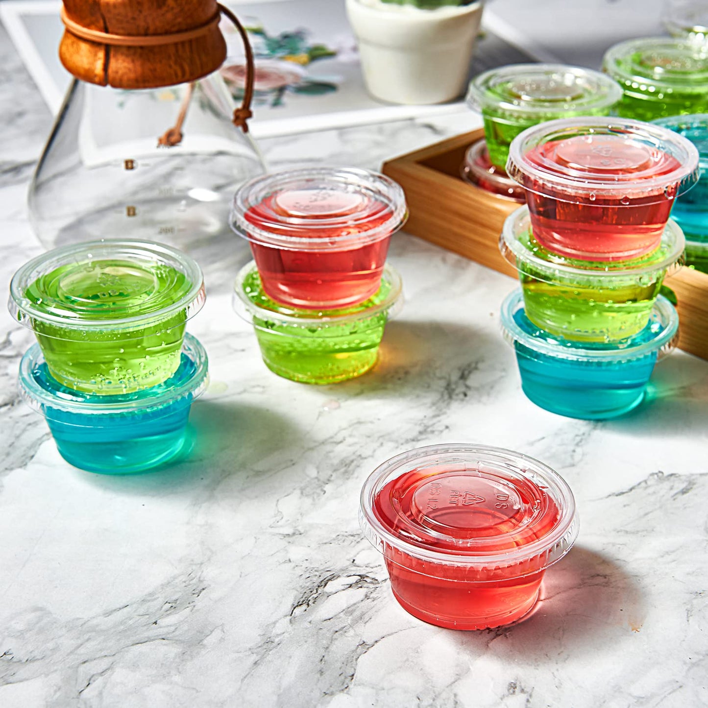 200 Sets 2 oz Disposable Plastic Portion Cups with Lids, Small Plastic Condiment Containers for Sauce, 2 oz Jelly Shot Cups