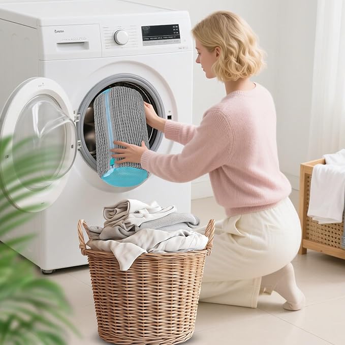2Pcs Shoe Washing Machine Bag Laundry Shoe Bag for Washer and Dryer Deep Clean Reusable Shoe Cleaning Bags Includes 2 Storage Dust Bags for Shoes,Gym,Tennis,Sports 2 Sneaker Washing Machine Bag Grey
