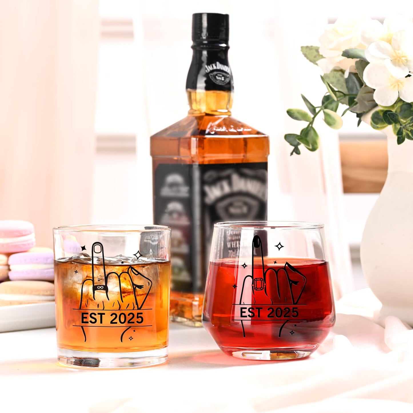 Futtumy Ring Finger Est 2025 Wine Glasses Set of 4, Wedding Gifts for Couples, Bridal Shower Gifts, Engagement Gift for Couples Bride Groom Mr. Mrs. His Hers Bride To Be