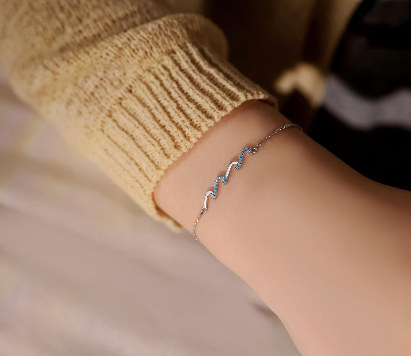 zocare Sister Birthday Gifts,Sterling Silver Wave Bracelet for Women with Gift Card, Sister Gifts from Sisters,Meaningful Sisters Bracelet for Chrismas,Anniversary,Thank's Giving
