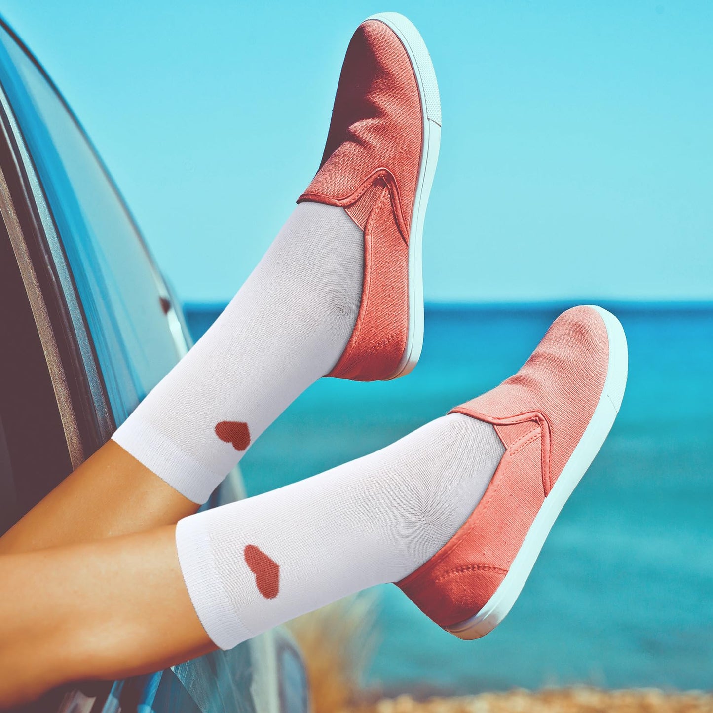 Jeere 20 Pairs Heart Socks Bulk for Women Above Ankle Crew Socks for Mother Bridesmaid Birthday Gifts