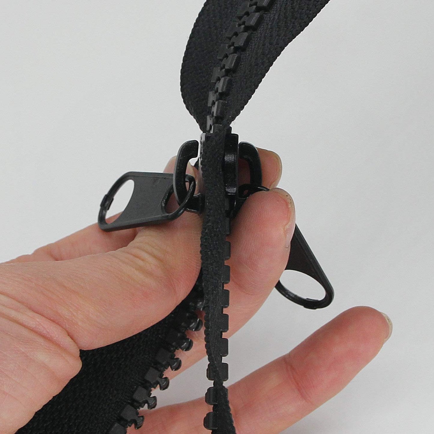Leekayer 2PCS #10 24 Inch Heavy Duty Zippers for Sewing Separating Large Plastic Zippers Black Tape with Double Pull Tab Slider, Sleeping Bag, Boat, Canvas, Cover, Trampoline, Dog Bed,Tent (24" 2pcs)