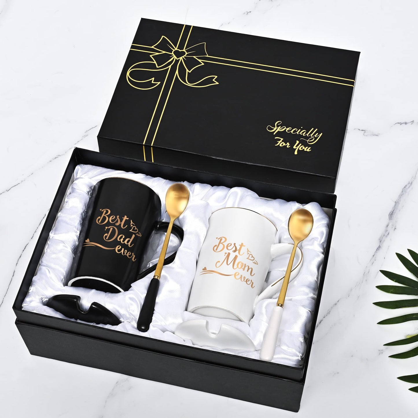 YHRJWN Mom and Dad Gifts, Best Dad and Mom Mug, Christmas Birthday Gifts for Parents from Daughter Son New Parent Couple Gift Set, Christmas 14 Oz Coffee Mug with Gift Box Coaster Spoon