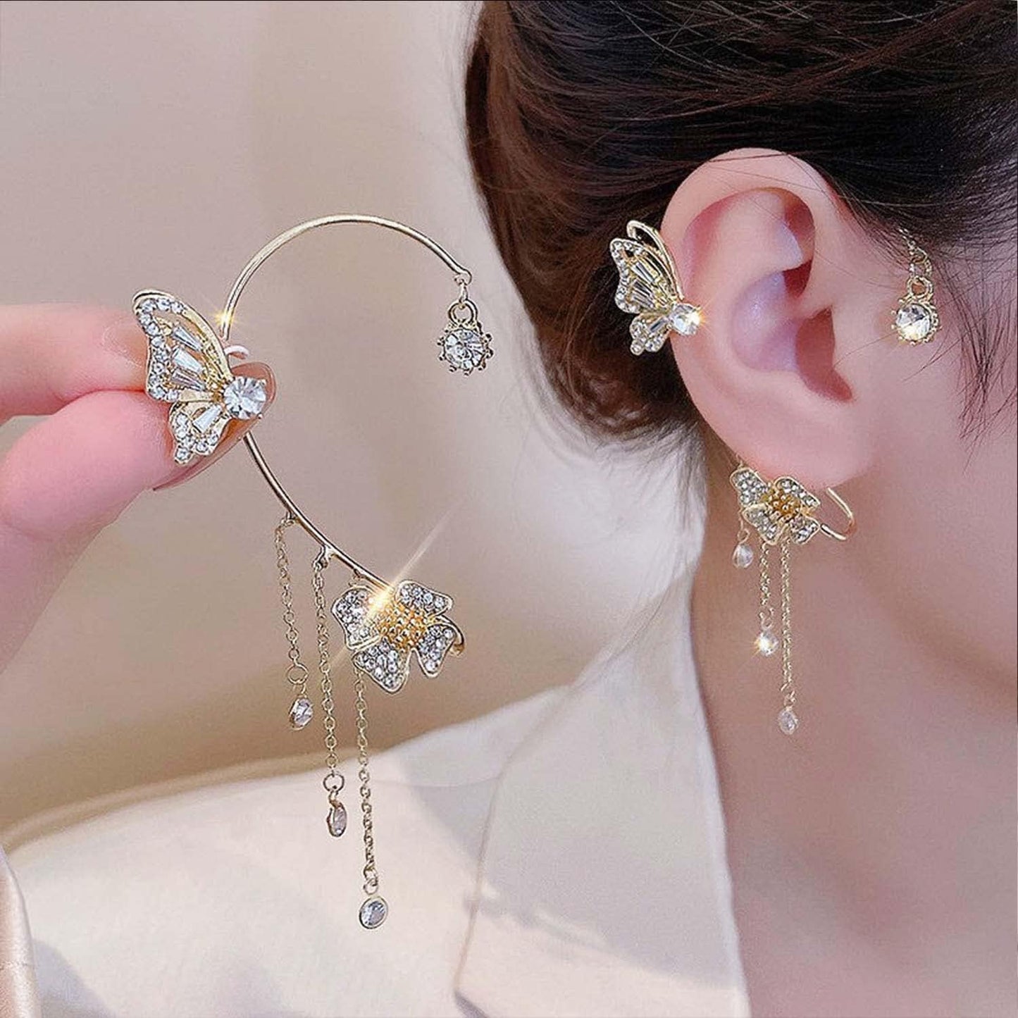 YRlilicc 2Pcs Glitter Rhinestone Butterfly Ear Cuff Vintage Non-Piercing Fake Earrings Bridal Wedding Climber Ear Wrap Prom Ball Ear Jewelry for Women
