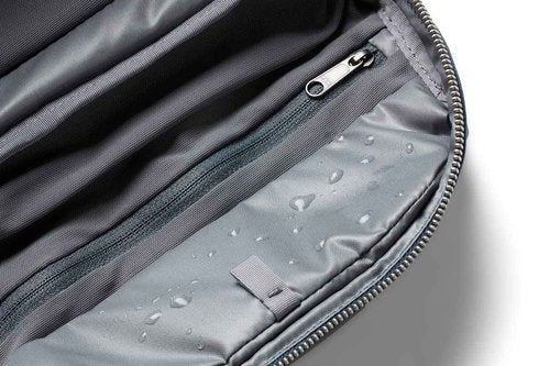 Bellroy Toiletry Kit Plus – (Toiletries Pouch, Bag) - Navy