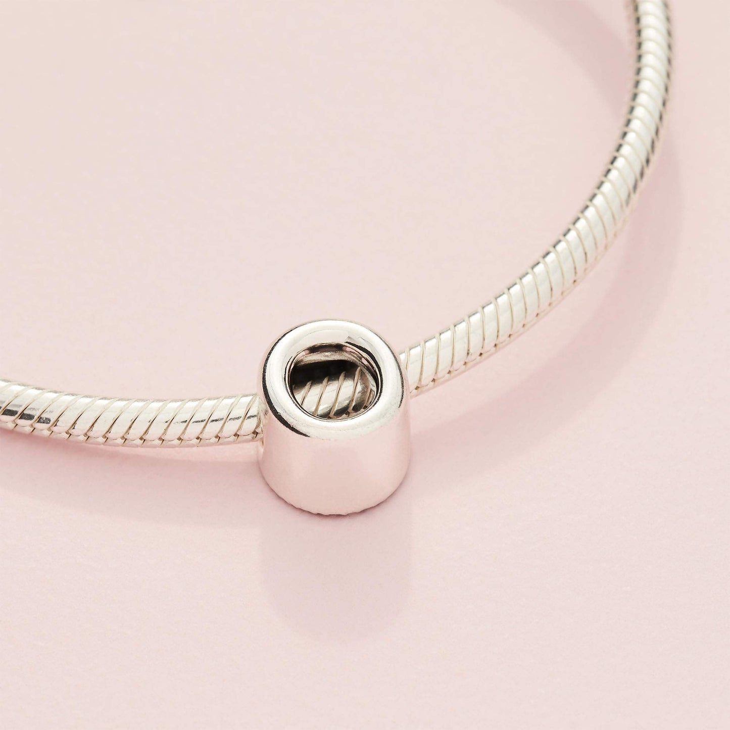 PANDORA Letter O
