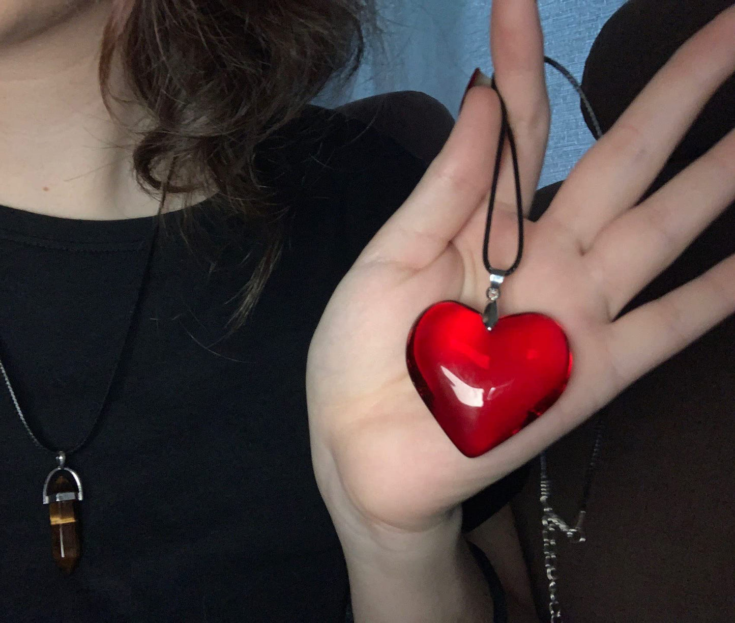 Chunky Puffy Heart Choker Necklace for Women Big Red Glass Heart Pendant Necklace With Leather Rope Chain Y2K Trendy Jewelry Gifts for Girlfriend Lover Women Teen Girls (1.4 in. Glass Red Heart)