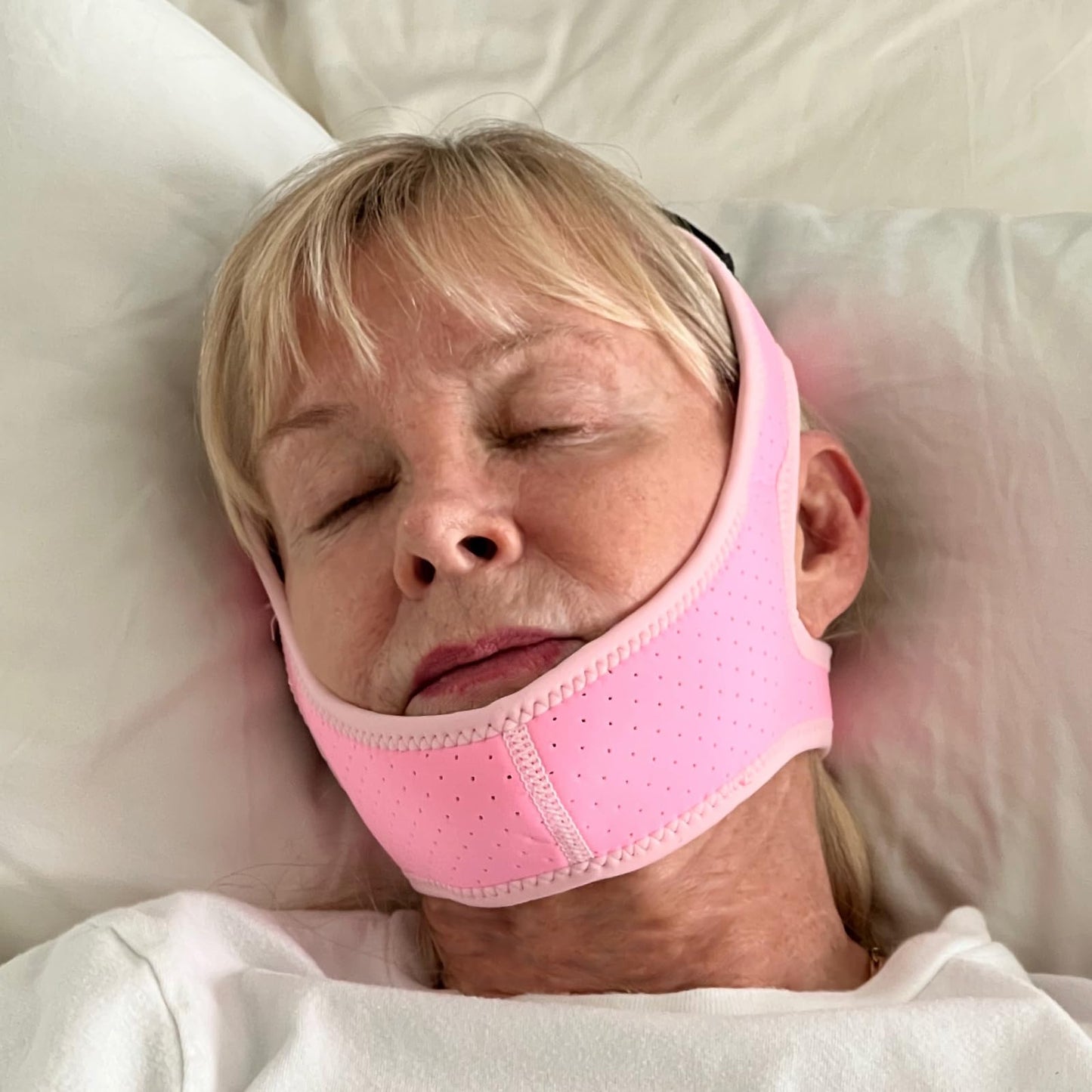GOPHERBRACE Chin Strap for CPAP Users - Adjustable Snore Stopping Device Face Mask Bandage Keeping Mouth Closed - Anti Snoring Chin Strap for Men and Women (Brown)