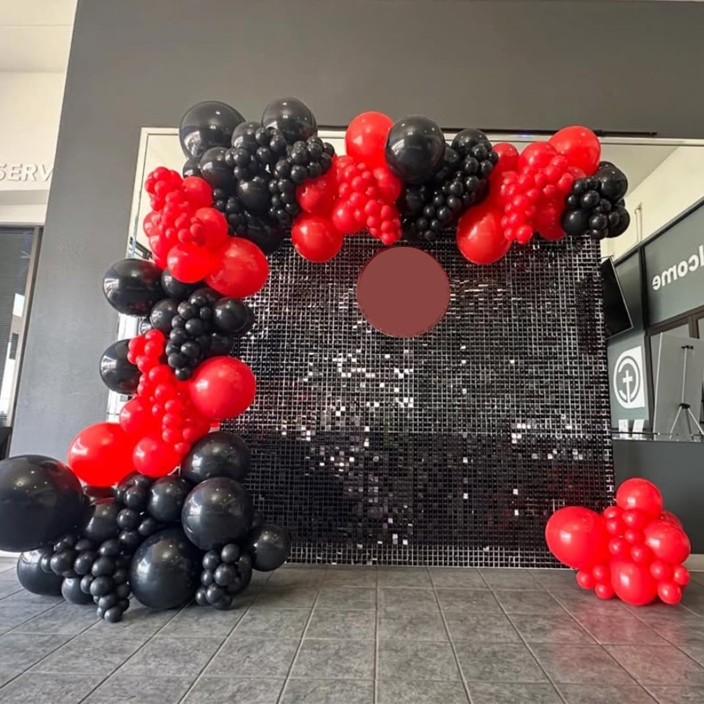 Red and Black Balloon Arch Kit, 114PCS Red and Black Balloons, 4 Sizes Black Red Balloons for Casino Theme New Year Birthday Party Decorations