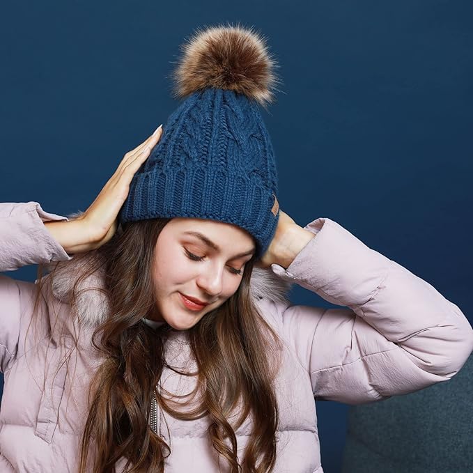 REDESS Women Winter Pompom Beanie Hat with Warm Fleece Lined, Thick Slouchy Snow Knit Skull Ski Cap