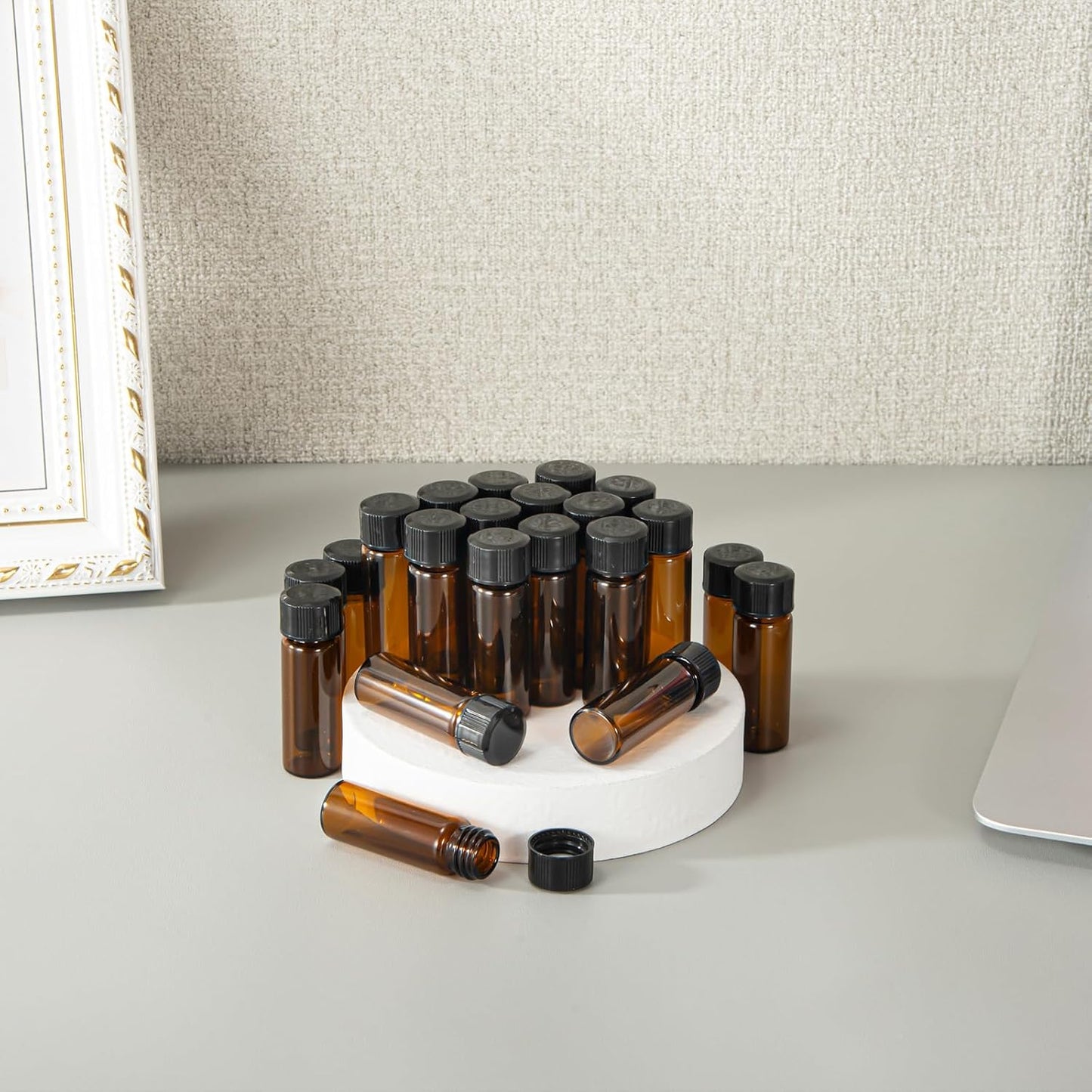 4ml Amber Small Glass Vials 100pcs with Screw Caps(100pcs)