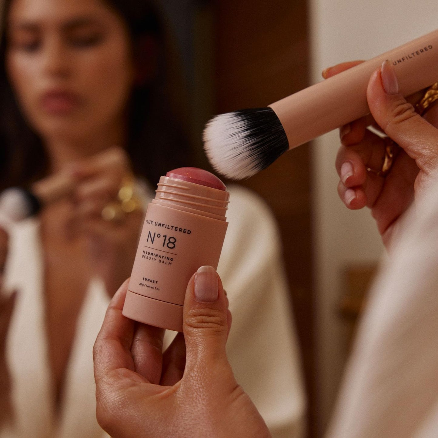 + Lux Unfiltered Blending Face Brush, Makeup Tool for Applying, Contouring & Blending Bronzer, Blush & Other Makeup, Can be Used