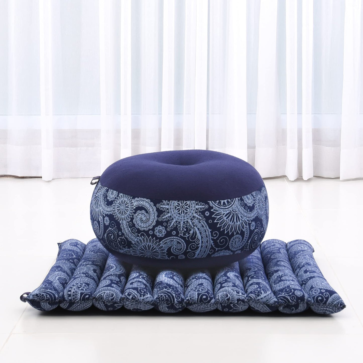 Leewadee Meditation Cushion Set – 1 Small Zafu Yoga Pillow and 1 Small Roll-Up Zabuton Mat Filled with Kapok, Blue White