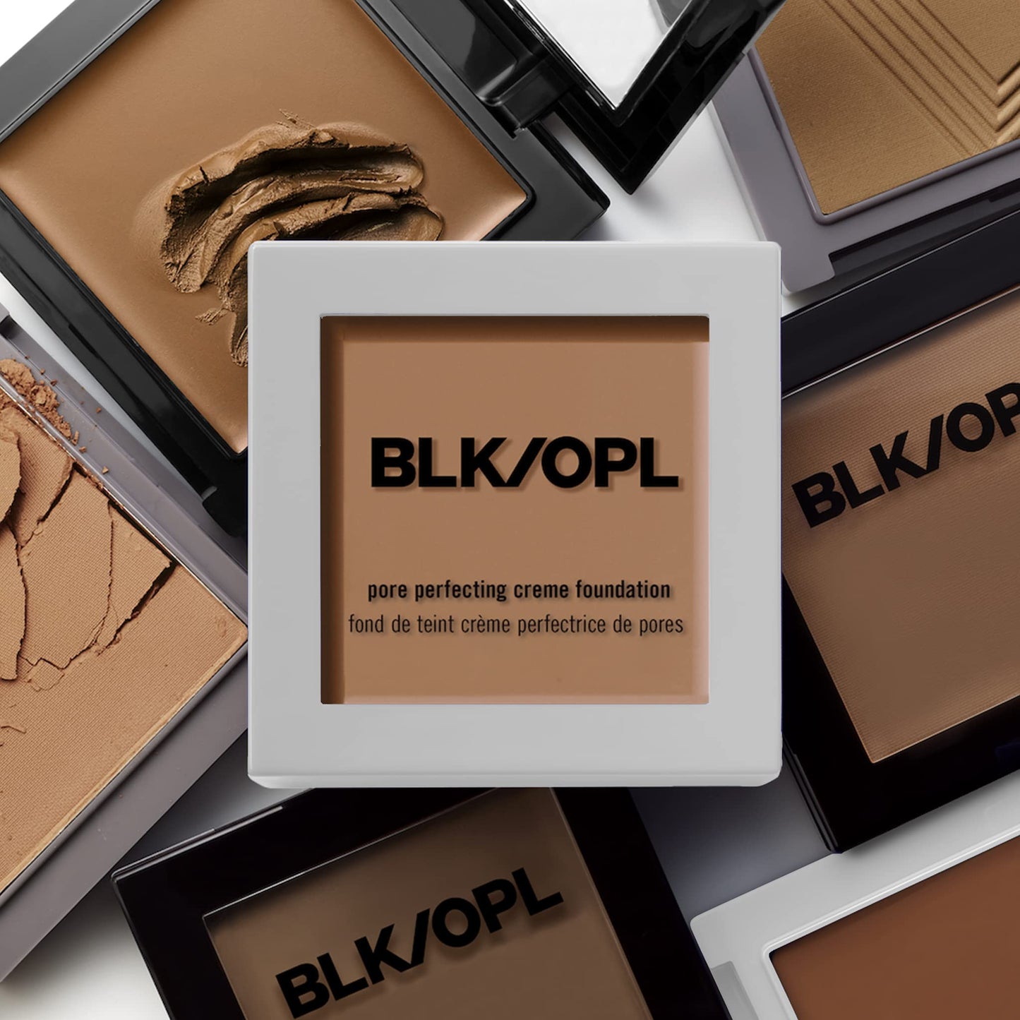 BLK/OPL TRUE COLOR Pore Perfecting Powder Foundation SPF 15, Nutmeg - enriched with Vitamins C & E, cruelty-free