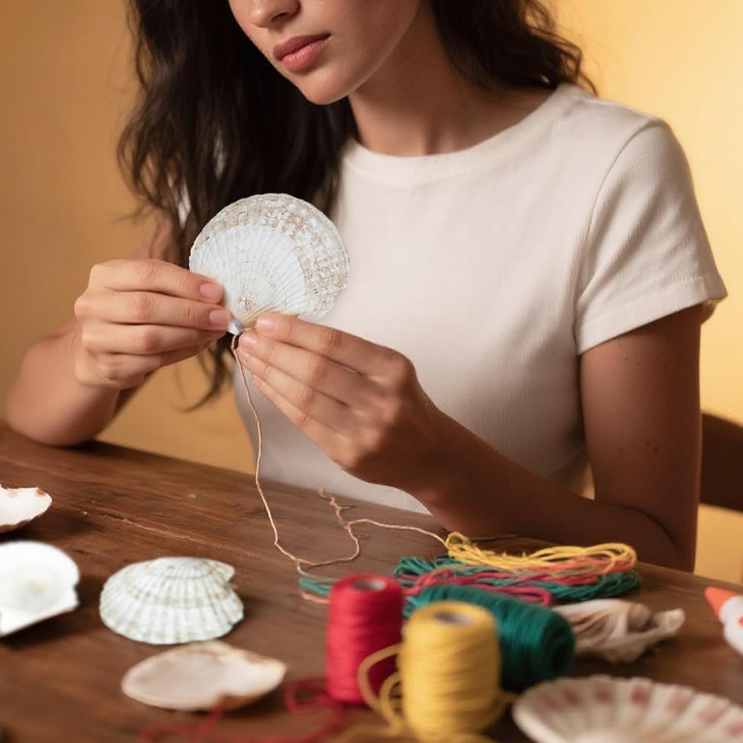 YOUKE OLA 72PCS Scallop Shells for Crafts Large Beach Natural Shells Bulk for Decoupage DIY Crafts Seashell Decorations Home Decor White 4''-4.5''
