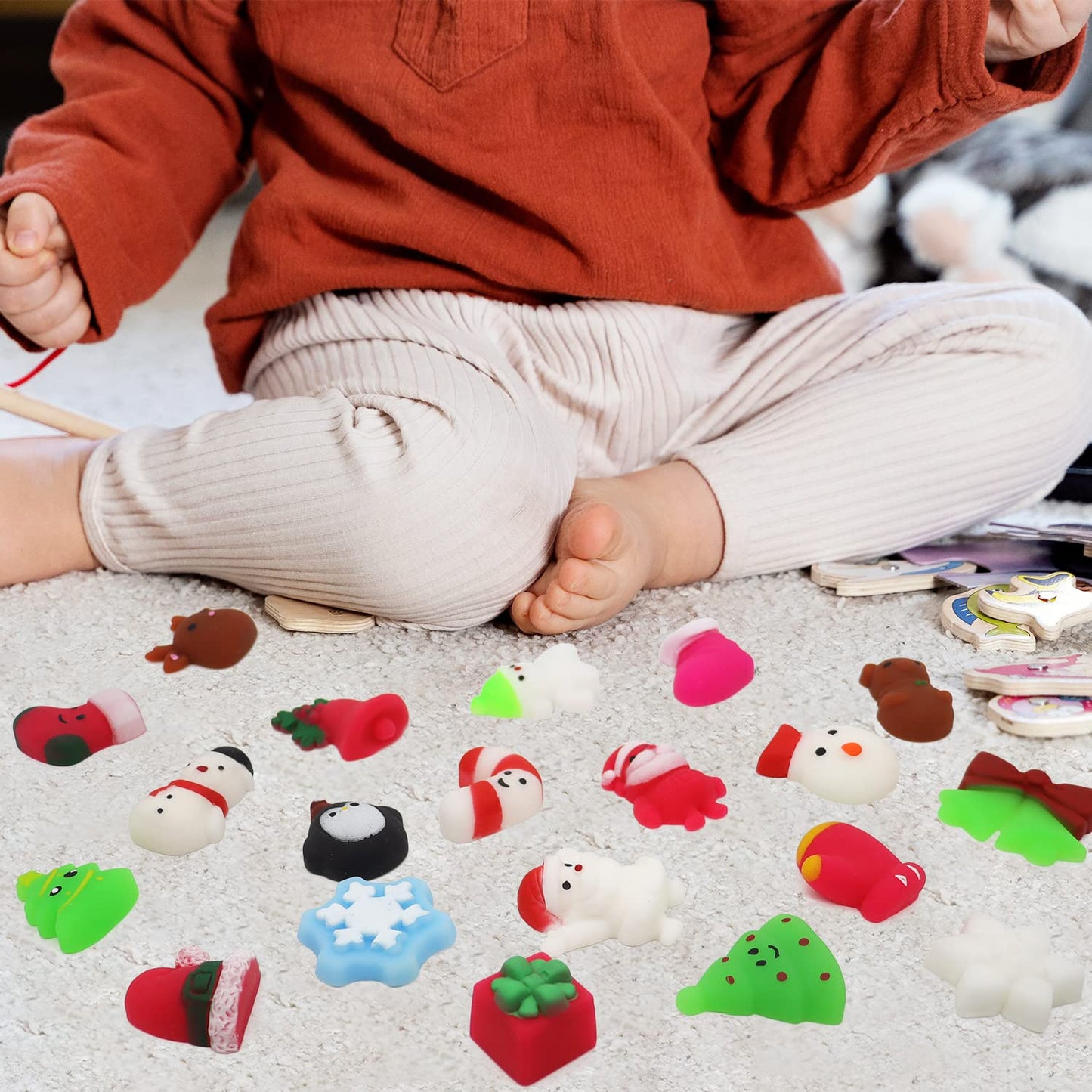 100PCS Christmas Mochi Squishy Toys, Mini Kawaii Christmas Squishies Soft Fidget Toys Stress Squeeze Toys Party Bags Filler, Small Stocking Stuffers for Boys Girls Birthday Gifts