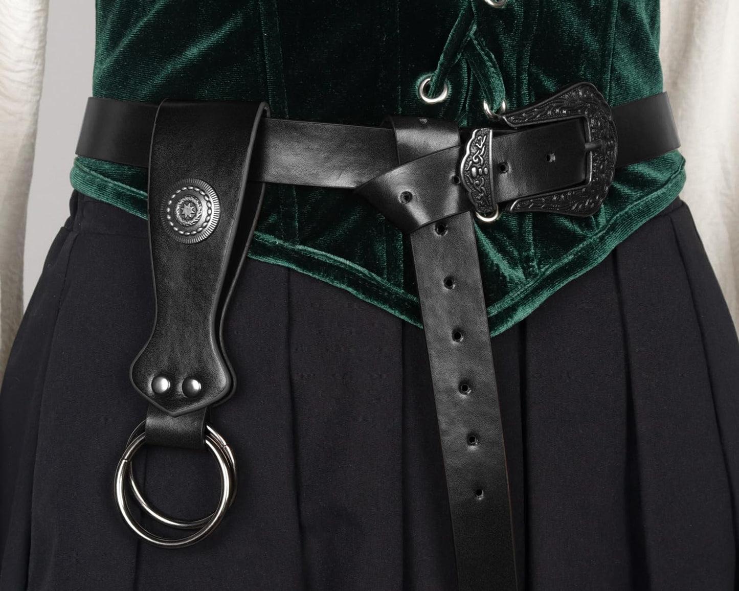 L'VOW Medieval Leather Belt Skirt Clip Women's Renaissance Pirate Belt Viking Halloween Costume Accessory(Black)
