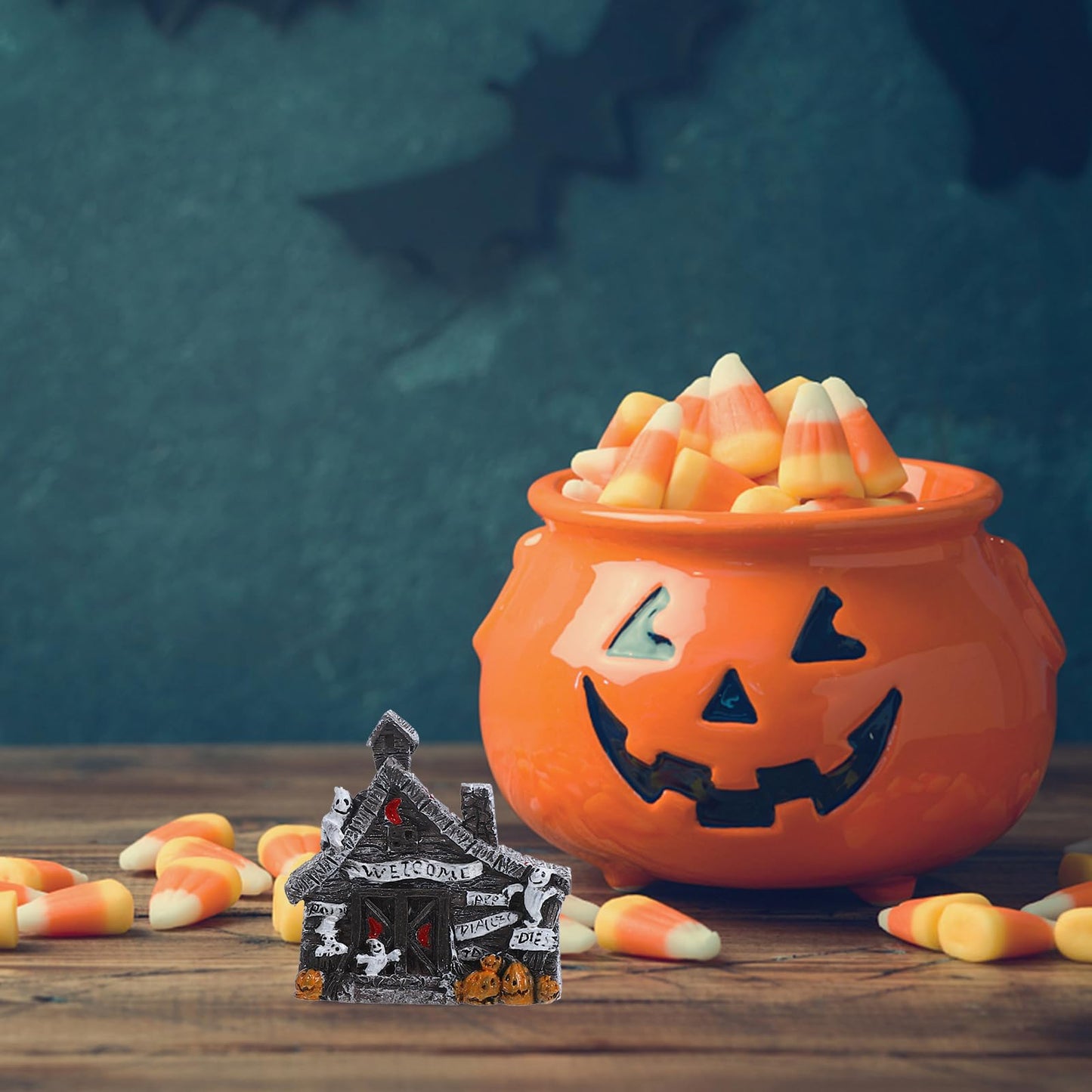LOGOFUN 4pcs Halloween Miniature House Statue Resin Mini Haunted House Figurines for DIY Crafts Halloween Micro-Landscape Decoration
