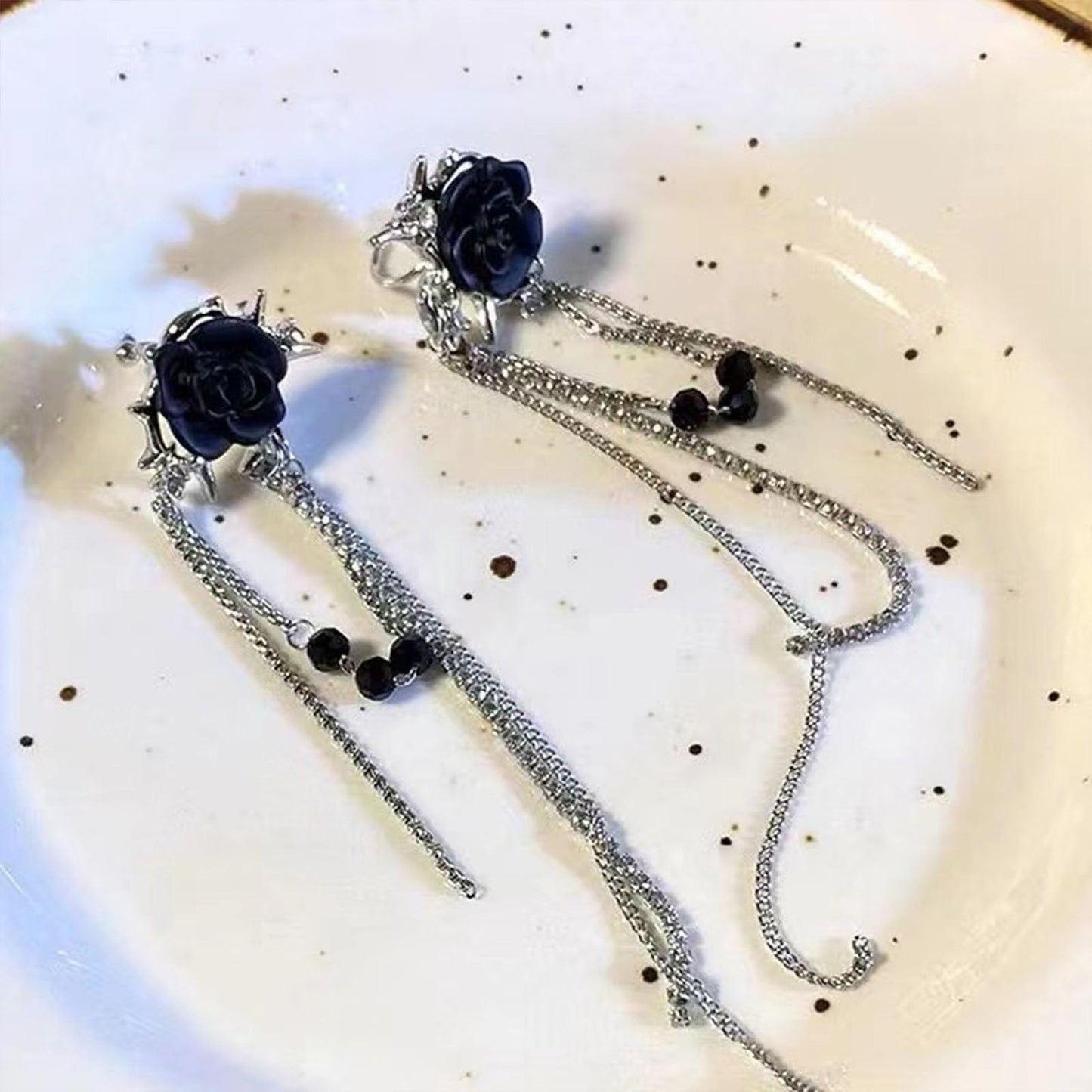 Gothic Earrings for Women Black Rose Flower Earrings for Women Goth Earrings Punk Earrings Y2k Jewelry Hypoallergenic Holiday Halloween Accessories Jewelry (Black)