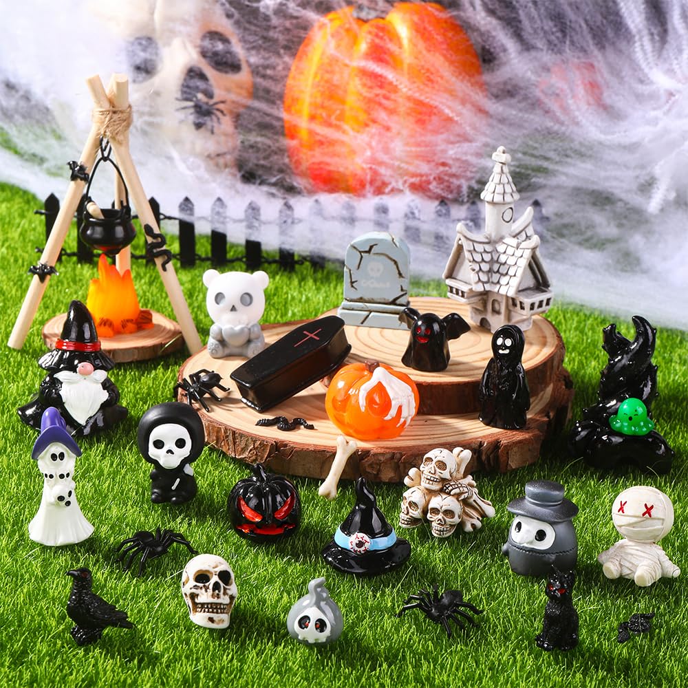 DIYDEC 54pcs Halloween Mini Resin Figures, Tiny Figurines to Hide Toys Little Small Ghost Skull Miniatures Bulk for Halloween Party Favors Bag Fillers Garden Dollhouse Decor