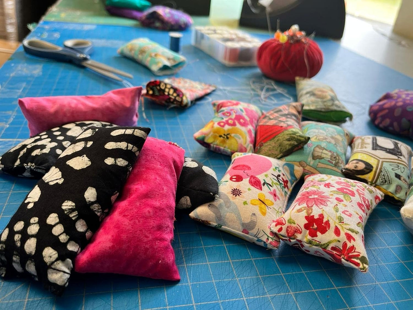 Emery Pincushion for Sewing - Filled with Abrasive Emery Sand - Handmade in USA (2"x3", Pink Retro Floral)