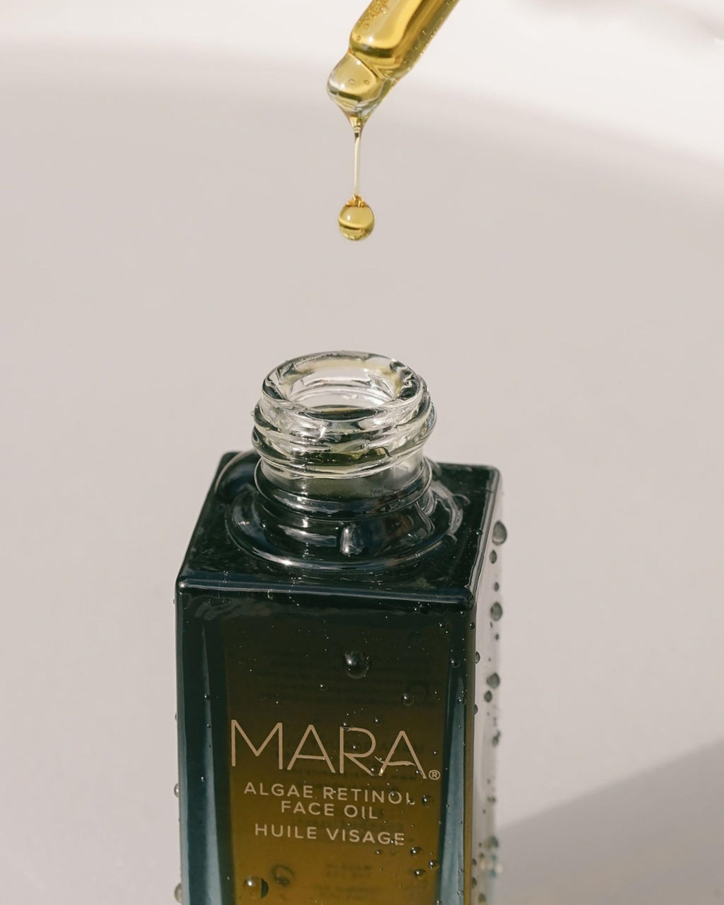 MARA - Natural Evening Primrose + Green Tea Algae Retinol Face Oil | Plant-Based Skin Care | Moisturizes + Soothes Skin To Minim