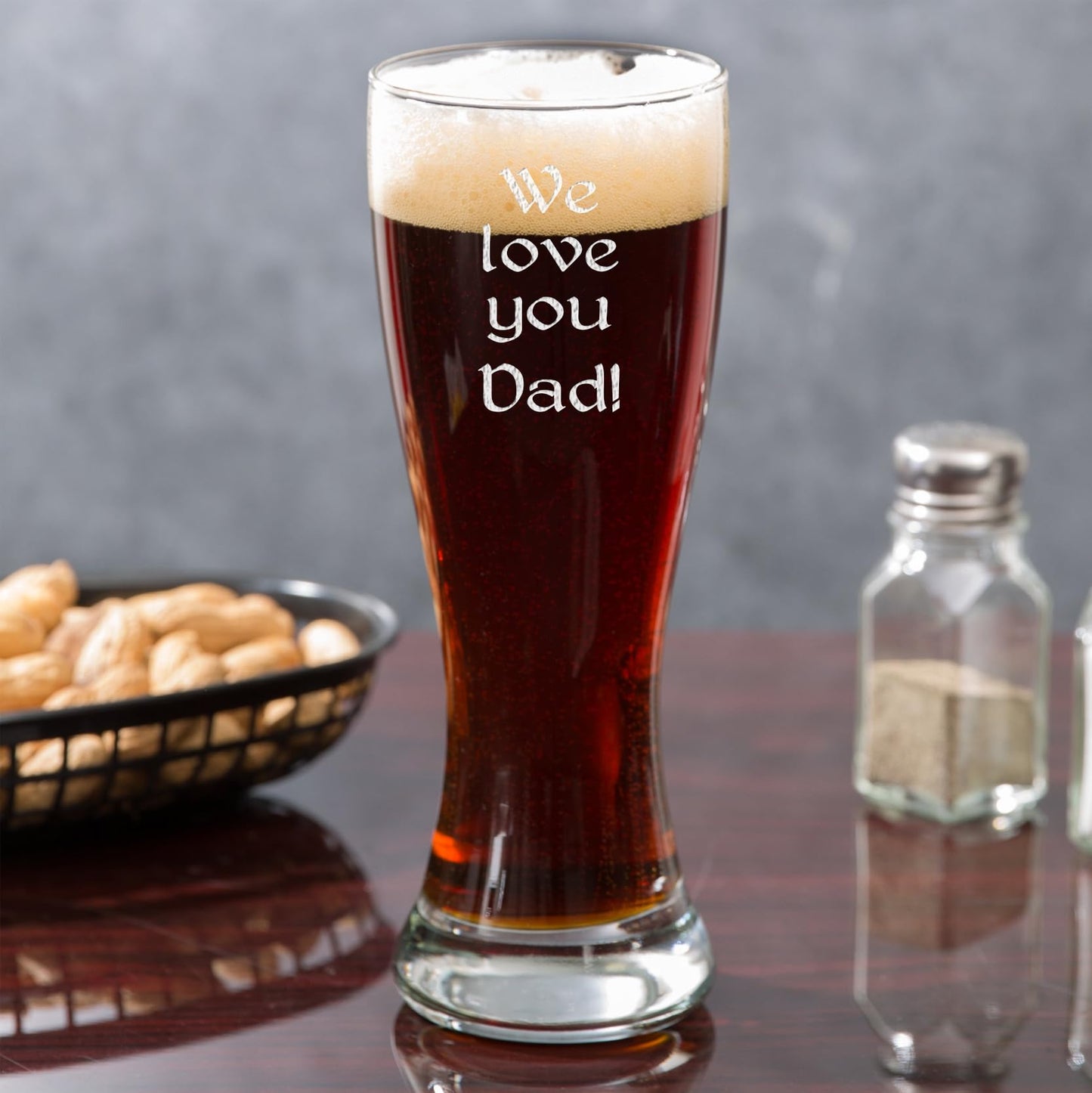 Personalized Gifts for Men Etched 23oz Pilsner Beer Glass - Customized Birthday Gifts for Brother, Your Text Here, Custom Engraved Drinking Gift Him Man Father Dad, Regalos Personalizados para Hombre