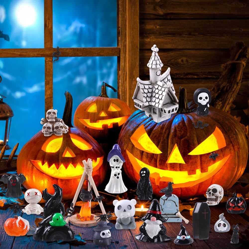DIYDEC 54pcs Halloween Mini Resin Figures, Tiny Figurines to Hide Toys Little Small Ghost Skull Miniatures Bulk for Halloween Party Favors Bag Fillers Garden Dollhouse Decor