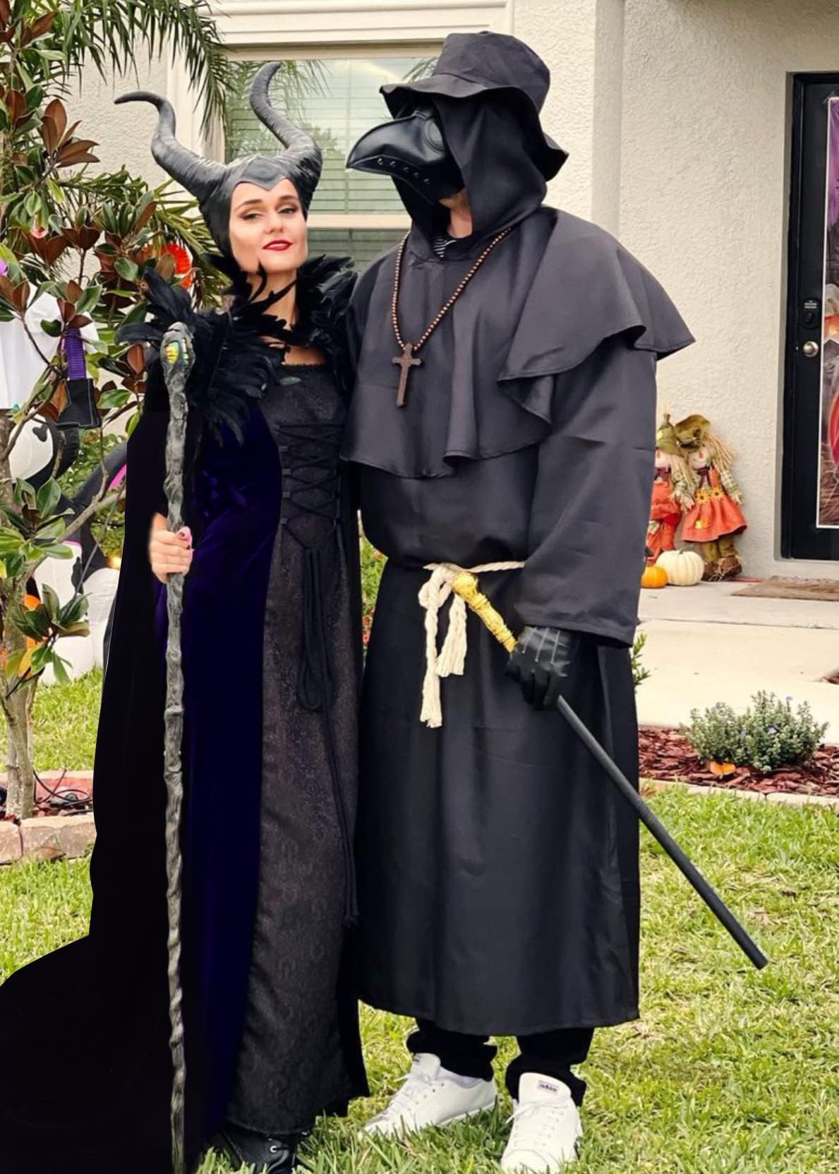 HOMELEX Evil Queen Horns with Feather Cape Shawl Set Black Halloween Costume for Women