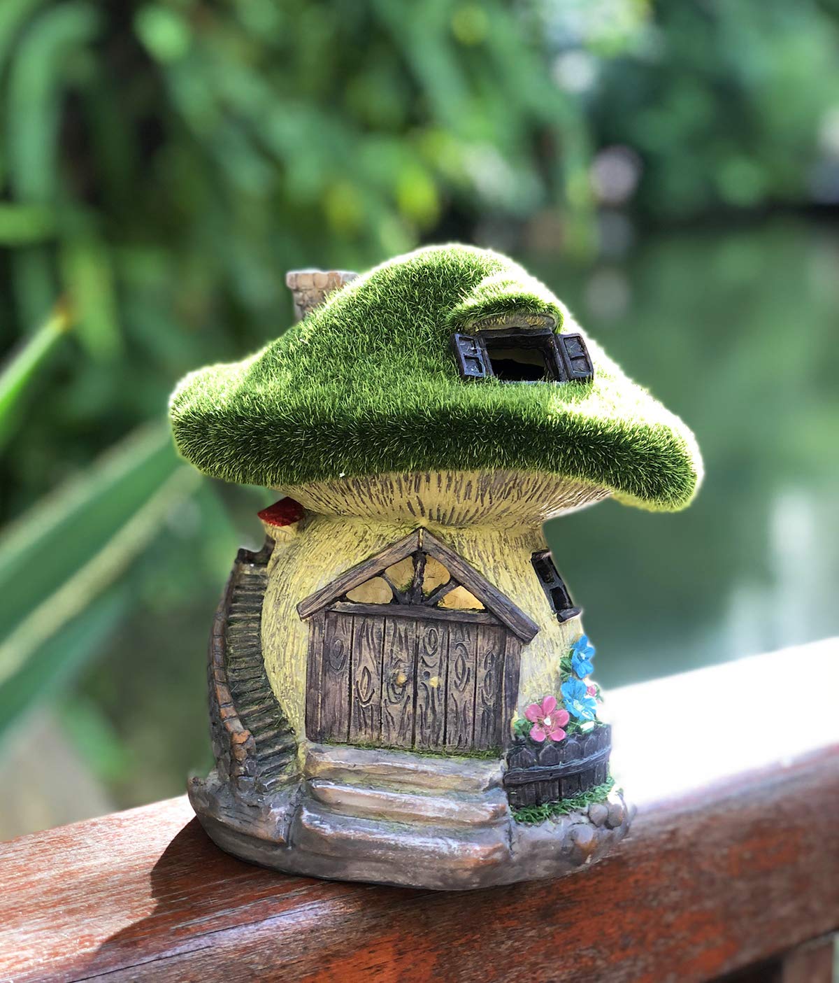 TIBLEN Solar Gnome Grass-Roof Mushroom Garden House, Outdoor Gnome House Figurine with Solar Lights, Little Garden Cottage Figurines