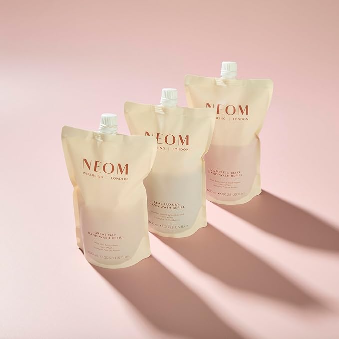 Neom Complete Bliss Hand Wash Refill, 600ml I Infused with soothing pomegranate, chamomile extracts and skin-softening aloe vera I 100% natural fragrances and 100% recyclable pouch
